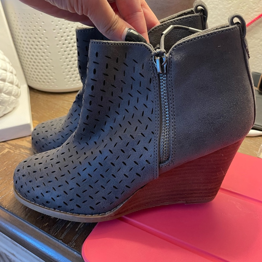 Women’s stitch fix booties